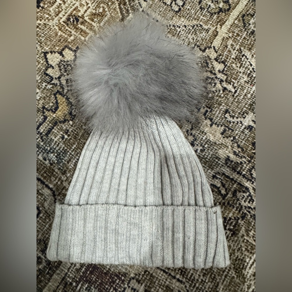 H&M hat. Like new